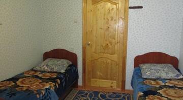 Фото номера Классический четырёхместный номер Гостиница Guest house Vostochnaya 27 г. Дивеево 3